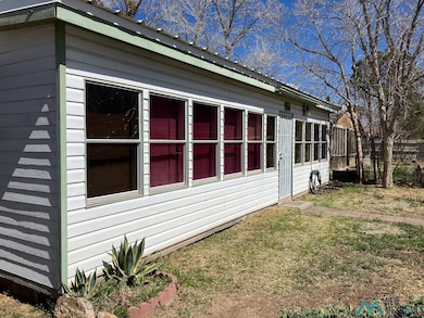 713 Charles St, Truth Or Consequences, NM 87901 - photo 3