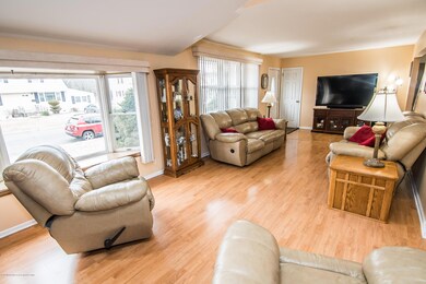 Listing Photo -10