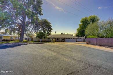 6628 N 17th Way-01