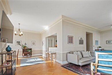 397 Gibbs Ave unit 1, Newport, RI 02840 - photo 4