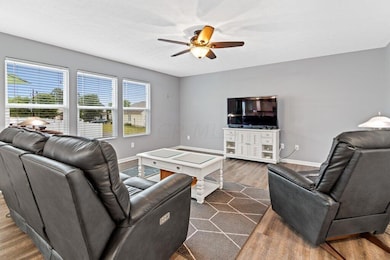 5538 Lanterns Way-5.jpg-SMALL