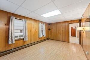 68 Wilson Ave, Warwick, RI 02889 - photo 7