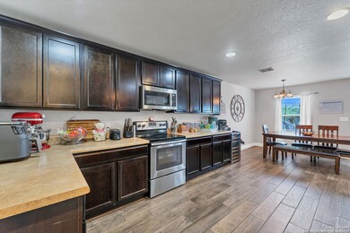 24916 Remington Oaks, San Antonio, TX 78261 - photo 4