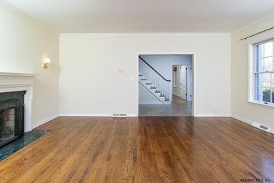 4 Turnberry Ln, Albany, NY 12211 - photo 5