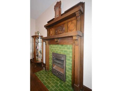 Dining Room. Quality craftsmanship of the early 20
