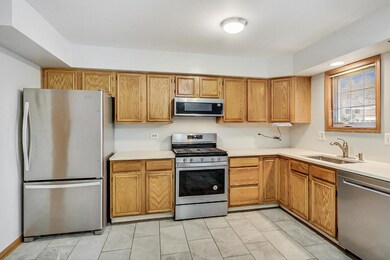 431 W Saint Charles Rd unit 4, Elmhurst, IL 60126 - photo 6