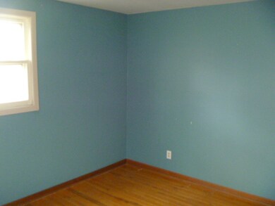 1209 Sacramento Dr, Carpentersville, IL 60110 - photo 5