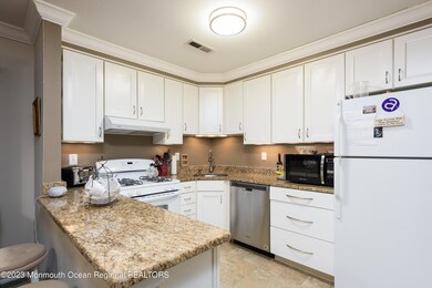 74 Privet Place unit C2, Red Bank, NJ 07701 - photo 7