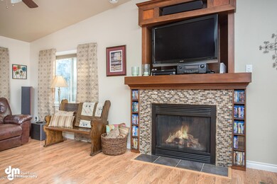 7310 N False Pass Cir Wasilla-large-012-