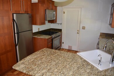 1254 NE 6th St, Bend, OR 97701 - photo 2