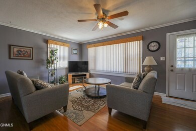 821 N 17th Street-02