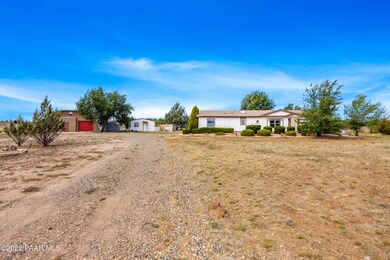 1371 W Rolling Hills Rd, Paulden, AZ 86334 - photo 4