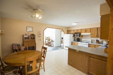 3657 Old Stage Rd, Brooklyn, WI 53521 - photo 5