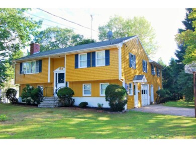 13 Maplecrest St, Newmarket, NH 03857 - photo 2