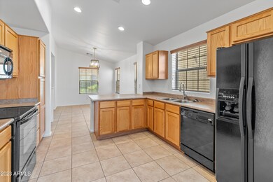 3268 E Franklin Ave-28