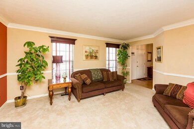 2069 Park Trail Rd, Windsor Mill, MD 21244 - photo 3