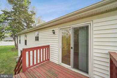 8105 Johnsam Rd, Clinton, MD 20735 - photo 3