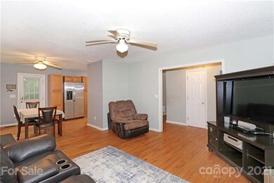 143 Deans Ranch Dr, Statesville, NC 28625 - photo 4