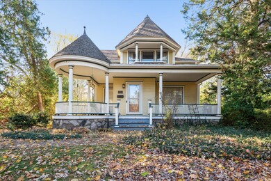 05-921-Maple-St-Albion-MI-49224-WindowSt