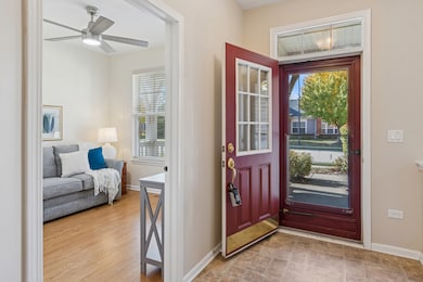 2819 Normandy Cir, Naperville, IL 60564 - photo 3