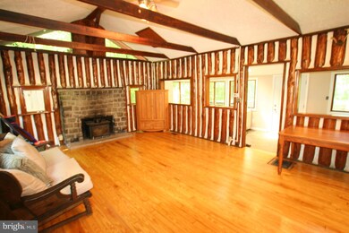 8371 N Point Rd, Manassas, VA 20112 - photo 4