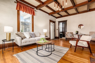 54 Woodland Ave, Columbus, OH 43203 - photo 6