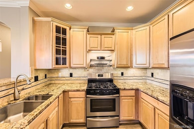 10127 Bluffmont Ln, Lone Tree, CO 80124 - photo 6