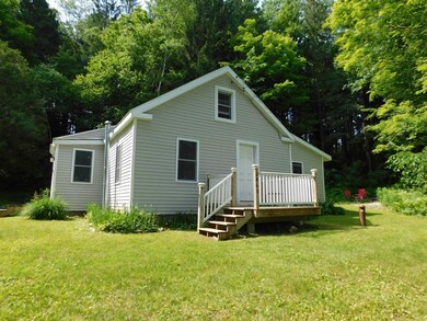 2860 East St, North Clarendon, VT 05759 - photo 3