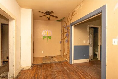 605 E 5th St N, Newton, IA 50208 - photo 7