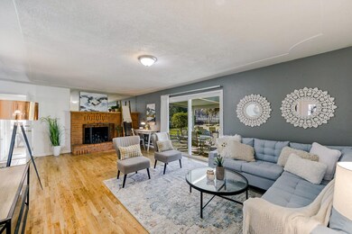 5222 Debbie Ln, Redding, CA 96002 - photo 4