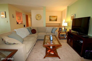 4050B Grays Pointe Ct unit B, Fairfax, VA 22033 - photo 4