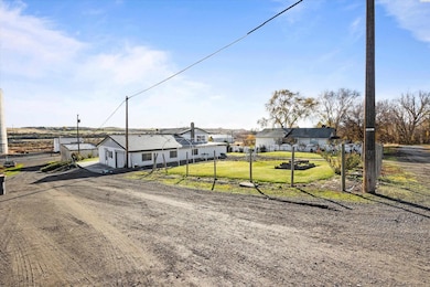 41 4th St, Eltopia, WA 99330 - photo 4