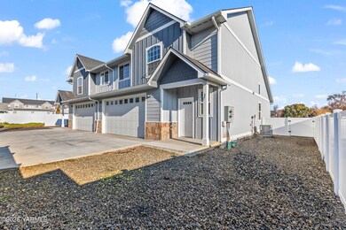 671 S 83rd Ave unit 2, Yakima, WA 98908 - photo 2
