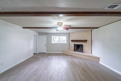 4006 Lemon Tree Ln, Houston, TX 77088 - photo 5