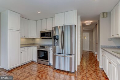 3409 Rustic Way Ln, Falls Church, VA 22044 - photo 7