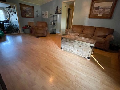 3813B527-8932-444A-A18D-72EF28DBDBBA