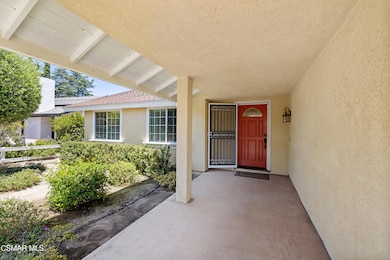 579 Shenandoah St, Thousand Oaks, CA 91360 - photo 5