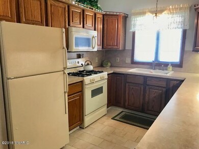 1161 Bayshore Dr SW unit 75, Byron Center, MI 49315 - photo 7