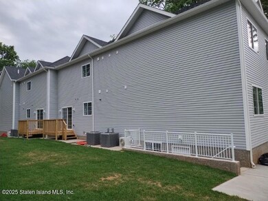 10 Ludwig St, Staten Island, NY 10310 - photo 6