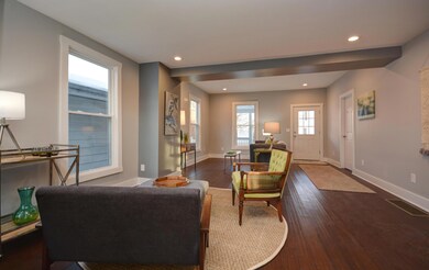 Living Room (2)