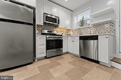 224 N Port St, Baltimore, MD 21224 - photo 2