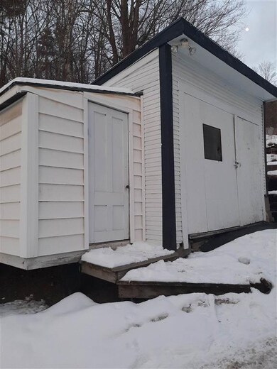 161 River Rd, Saint Johnsbury, VT 05819 - photo 3