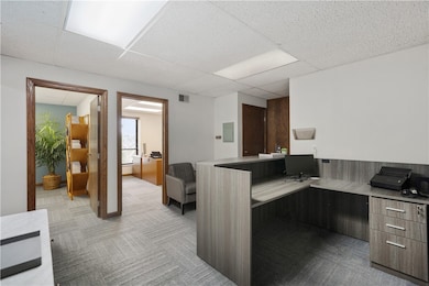 200 Commerce Dr unit 210, Coraopolis, PA 15108 - photo 6