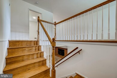 238 Rolling Rd, Gaithersburg, MD 20877 - photo 4