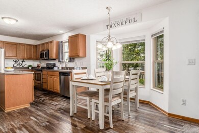 Eating Space/Kitchen