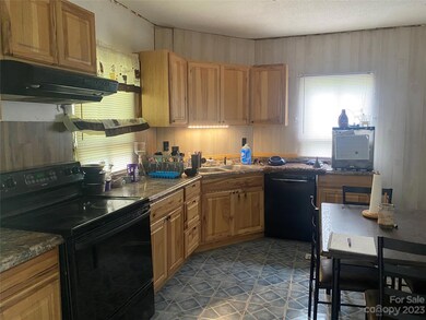 1114 7th St, Statesville, NC 28677 - photo 3