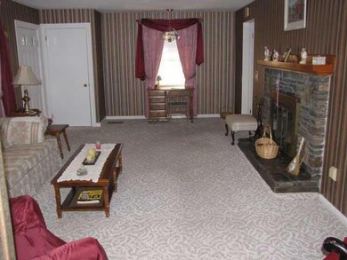 25 Ash St, Gardiner, ME 04345 - photo 7