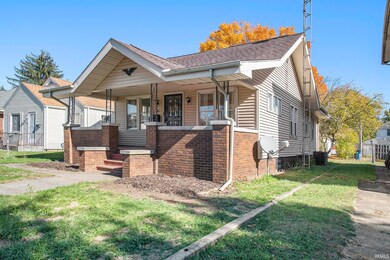 528 N Logan St, Mishawaka, IN 46545 - photo 3