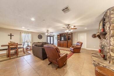 13735Hwy693-33