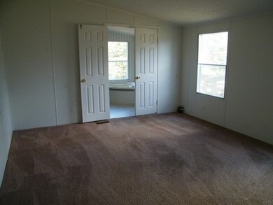 350 Coleman Dr, Martinsville, VA 24112 - photo 5